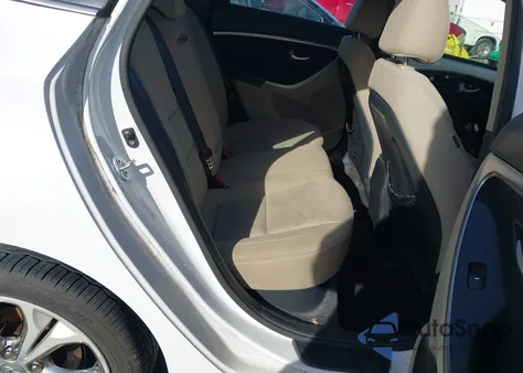 2013 Hyundai Elantra Gt z USA, uszkodzony, nr VIN KMHD35LE9DU135940